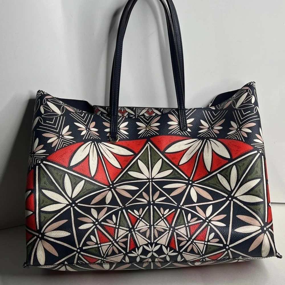 Tory Burch Large Prbbled PVC Shoulder Tote Bag